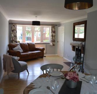 Waddesdon House | Cheerful 3 bedroom property set in the countryside