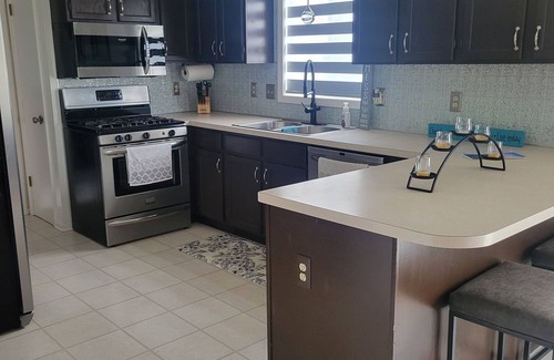 Grand Rapids House | Cheerful 3 bedroom residential home