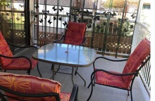 Boston Bar Cottage | Cheerful 4 bedroom cottage in the Fraser Canyon