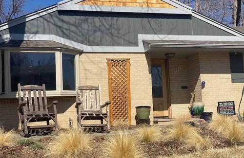 Southeast House | Cheerful Colorado Family Home Great Location