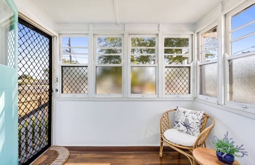 Wilsonton House | Cheerful, Cosy Cottage - Near Rose Garden!