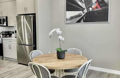 Calgary House | Cheerful entire 3 bedroom house with parking and amenities!
