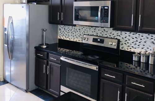 Eagle Pointe South House | Cheerful Home near Disney World with Private Pool & Huge alll fenced backyard