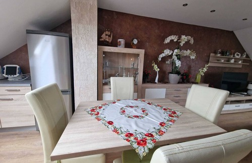 Rheinau House | Cheerful Roof Flat in a Private German Style Housen
