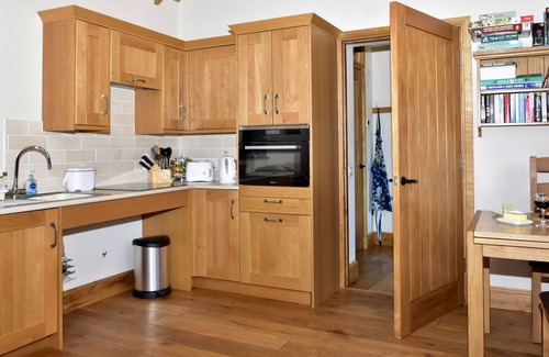 Wollerton Cottage | Cheese Room Cottage