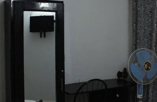 Jinja Cottage | chel and vade cottages