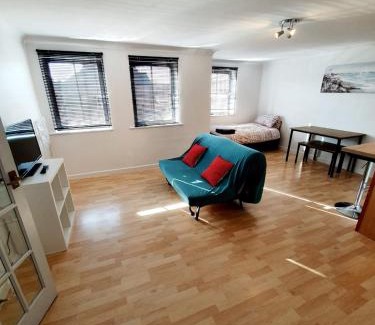 Chelmsford Apartment | Chelmsford Town Centre Apartments With Car Parking