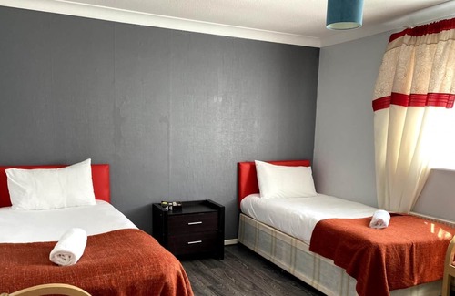 Dunstable House | Chelsea Gardens - Huku Kwetu (Dunstable)