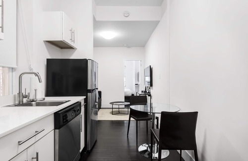 Chelsea Apartment | Chelsea/Greenwich Village Modern One-Bedroom