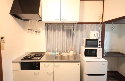 Honmachi Apartment | Chelsea Hatsudai 201