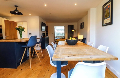 Melton Mowbray Cottage | CHELSEA HOUSE, pet friendly, luxury holiday cottage in Melton Mowbray