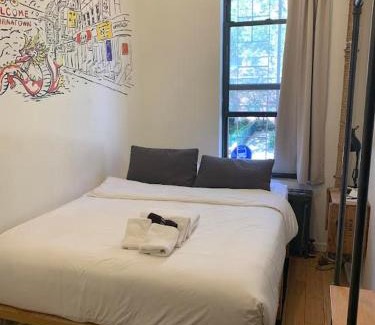 Chelsea Hotel | Chelsea Rooms NYC