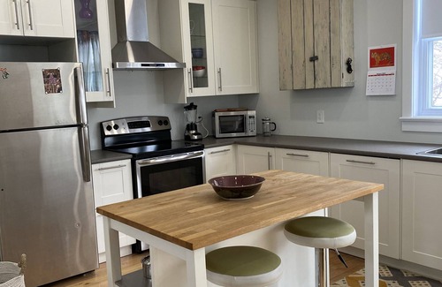 Chelsea House | Chelsea Village Home Pet Friendly.
