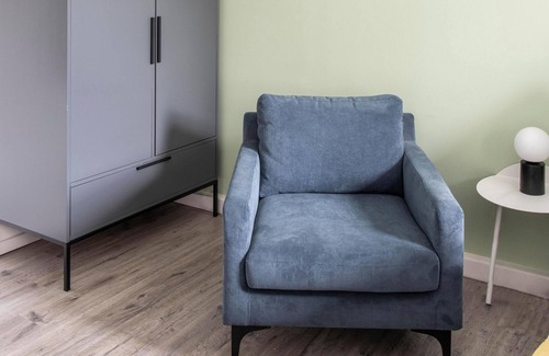 Kaßberg Apartment | Chemnitz Hartmannstr | Two-Bedroom Suite + Balcony
