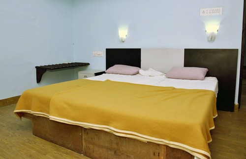 Kuzhuppilly House | Cherai Blue Lagoons Villa, Natural pool,Pond,Lake side, Outdoor sports area