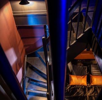 Val de Briey House | Cherie cherry - romantic and BDSM house