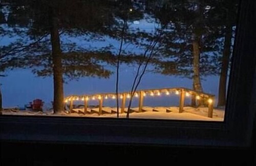 Joly Cottage | Cherish Lakeside Moments: Create Memories in Paradise