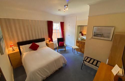 Burnham-on-Sea Bed & Breakfast | Cheriton Lodge