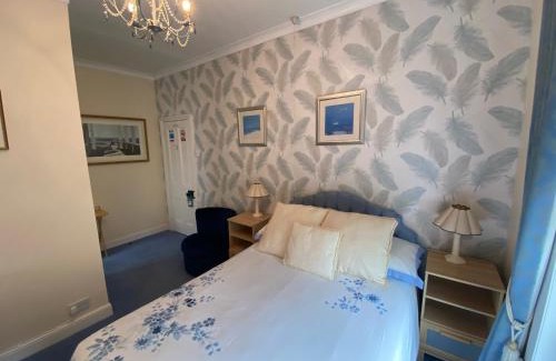 Burnham-on-Sea Bed & Breakfast | Cheriton Lodge