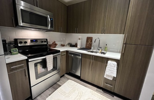 Cherry Creek Apartment | Cherry Creek Rooftop Oasis- Pool, Hot Tub and breathtaking Mountain View’s