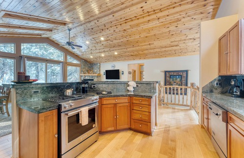 Country Club Estates House | Cherry Hills | Spacious Tahoe Cabin with Deck, Fireplace & Open Interiors