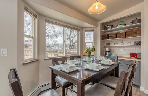 Fruita House | Cherry Pie: Stylish Stay Near Trails & Downtown