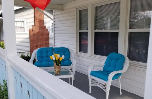 Cherry Street Villa | Cherry St Luxury-Shopping ,Food, Fun, Night Life, Rt 66, Hospitals, Dwtn