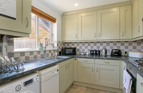Bicester House | Cherry Tree Cottage | Bicester Holiday Let | 2 Beds & Sleeps 4
