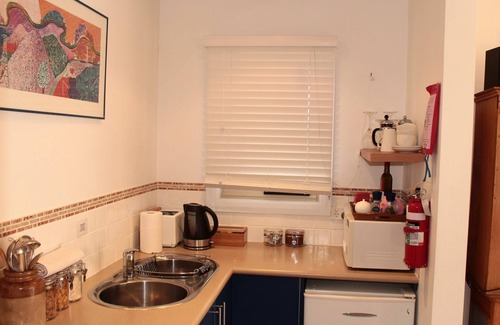 Cygnet Apartment | Cherryview Studio Retreat