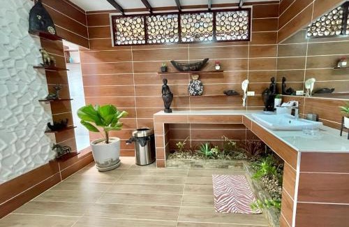 Puerto Princesa City Centre House | Cheryl's Place Vacation Home Palawan