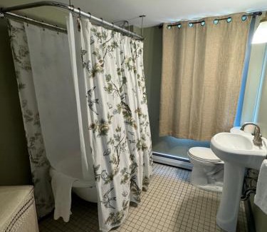 Chester Depot Hotel | Chester Inn