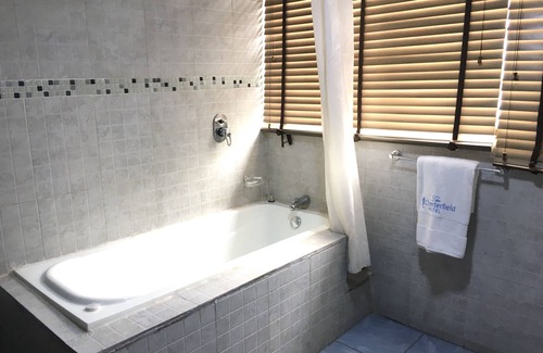 Ojodu Hotel | Chesterfield Hotel & Suites