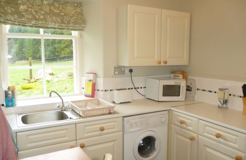 Loch Tay House | Chesthill House - traditional Scottish properties in stunning Glen Lyon