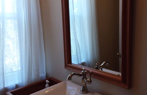 Anne's Land Bed & Breakfast | Chestnut Lane Bed & Breakfast - The Sand Room