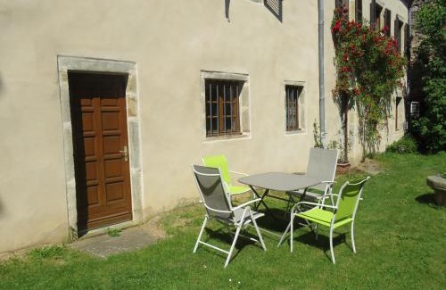 Manglieu House | Chez Bernard et Michèle