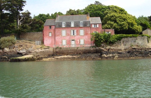 Vannes Apartment | Chez Bernard spacious apartment, clear view, Vannes Gulf of Morbihan
