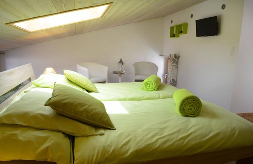 Saillon House | Chez Constance
