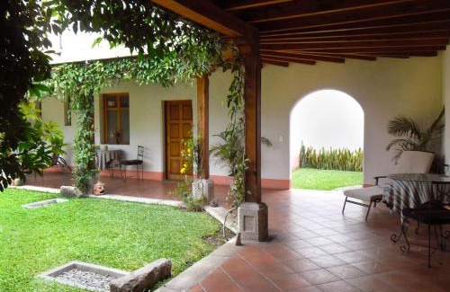 Antigua Guatemala Bed & Breakfast | Chez Daniel