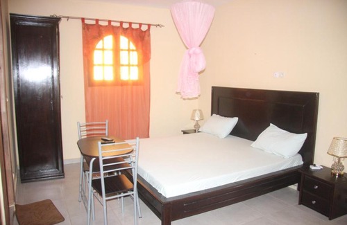 Toubab Dialao Apartment | Chez Mimi