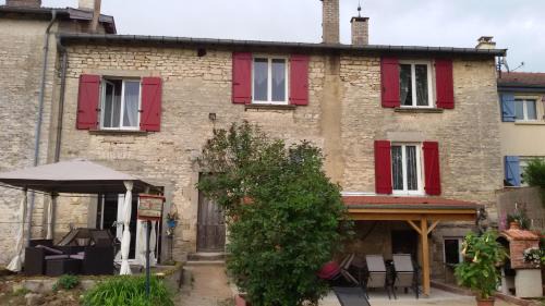 Doulaincourt-Saucourt House | Chez Monique