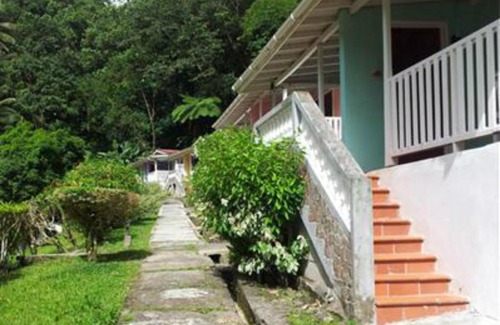 Roseau House | Chez Ophelia Cottage Apartments