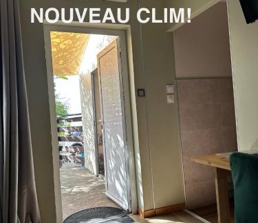 La Possession House | Chez Seb & Virginie