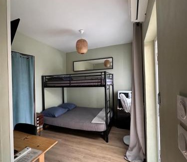 La Possession House | Chez Seb & Virginie