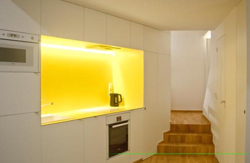 Porte-Saint-Martin Apartment | Chez vous - Marguerite et Emile
