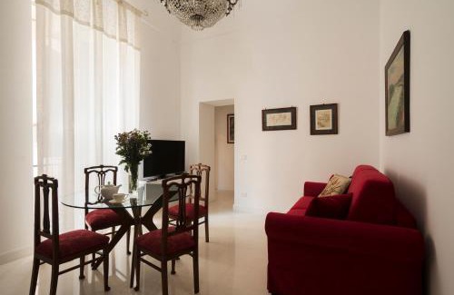 San Ferdinando Apartment | Chiaia Luxury Apartment