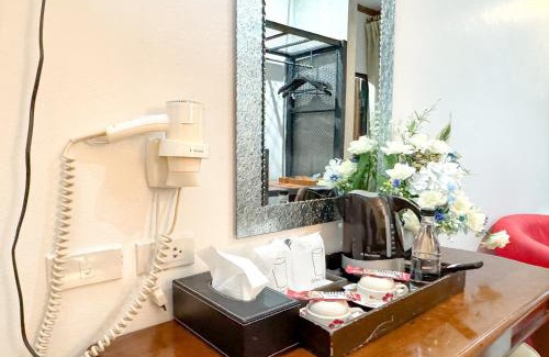 Mae Pu Kha Hotel | Chiangmai Lanna & Modern Loft Hotel