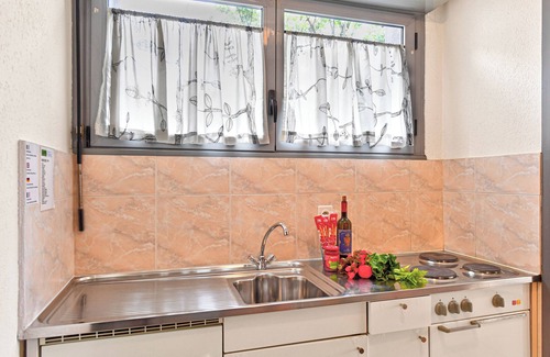 Pedrinate Apartment | Chiasso Apartments 101, Chiasso, Switzerland