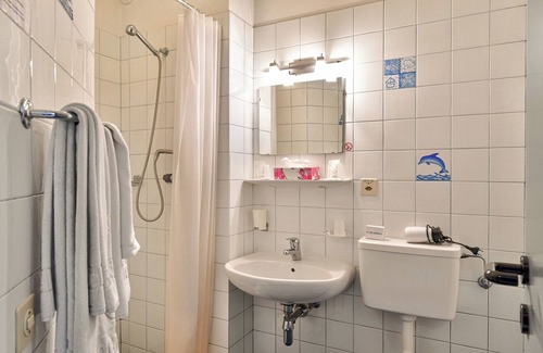 Pedrinate Apartment | Chiasso Apartments 103