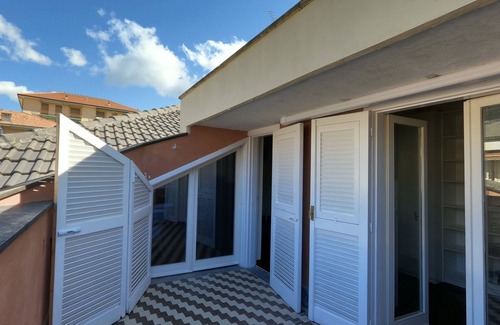 Rezza Apartment | Chiavari apartment with reserved parking space in a residential context