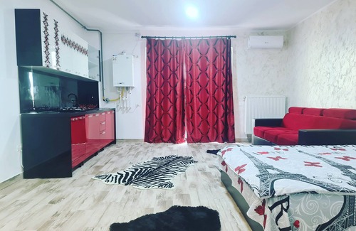 Mamaia-Sat Apartment | Chic 1-bedroom apartment in marvelous Mamaia-Sat with AC, WiFi